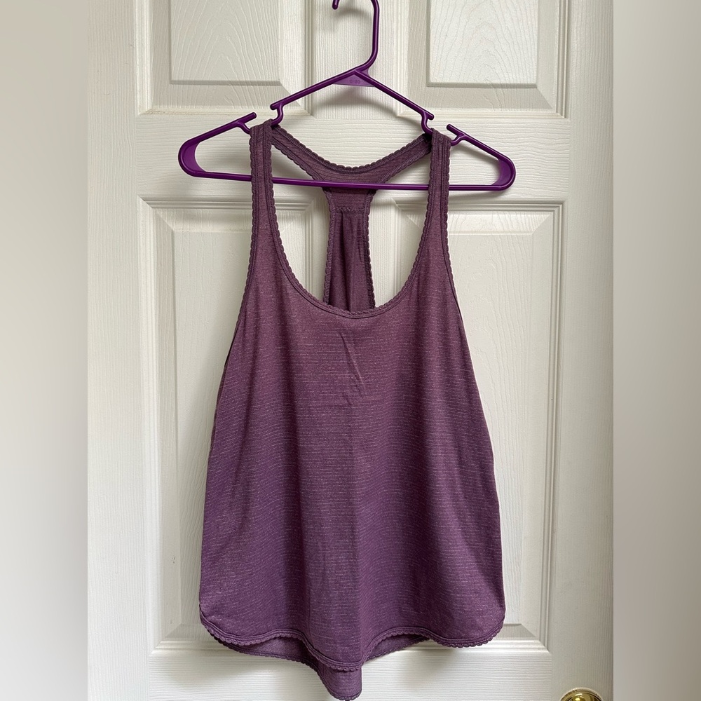 Lululemon 105F Singlet - size 4